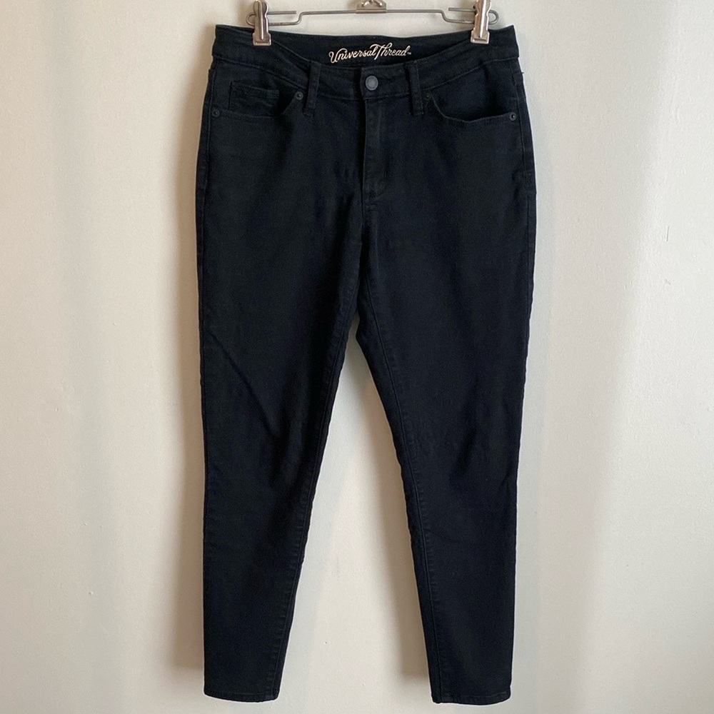 Universal Thread Curvy Skinny Jeans Black